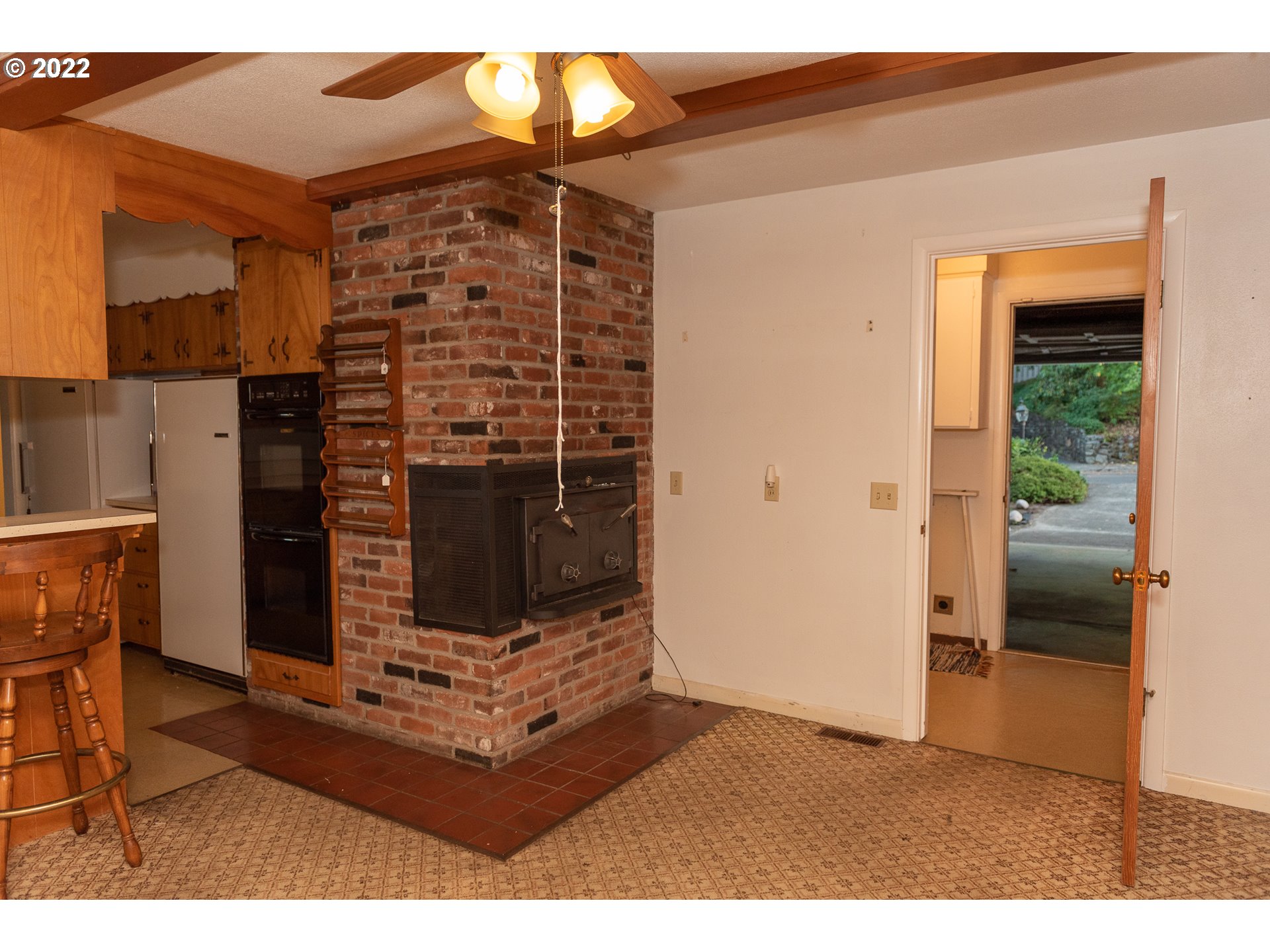 565 East 39th Place Eugene, OR 97405 - Photo 9 of 19