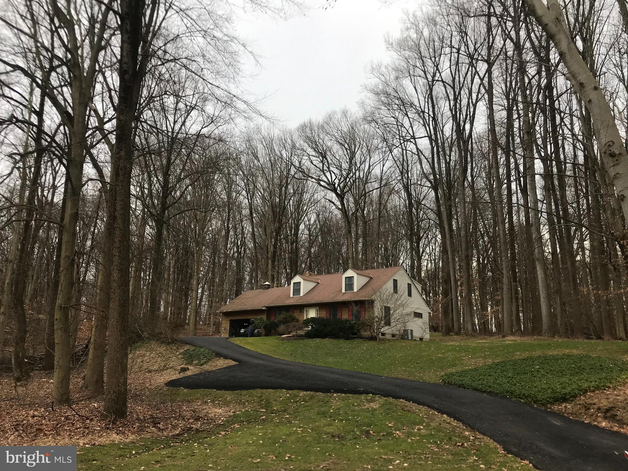 52 Carter Road Thornton, PA 19373 - Photo 2 of 25