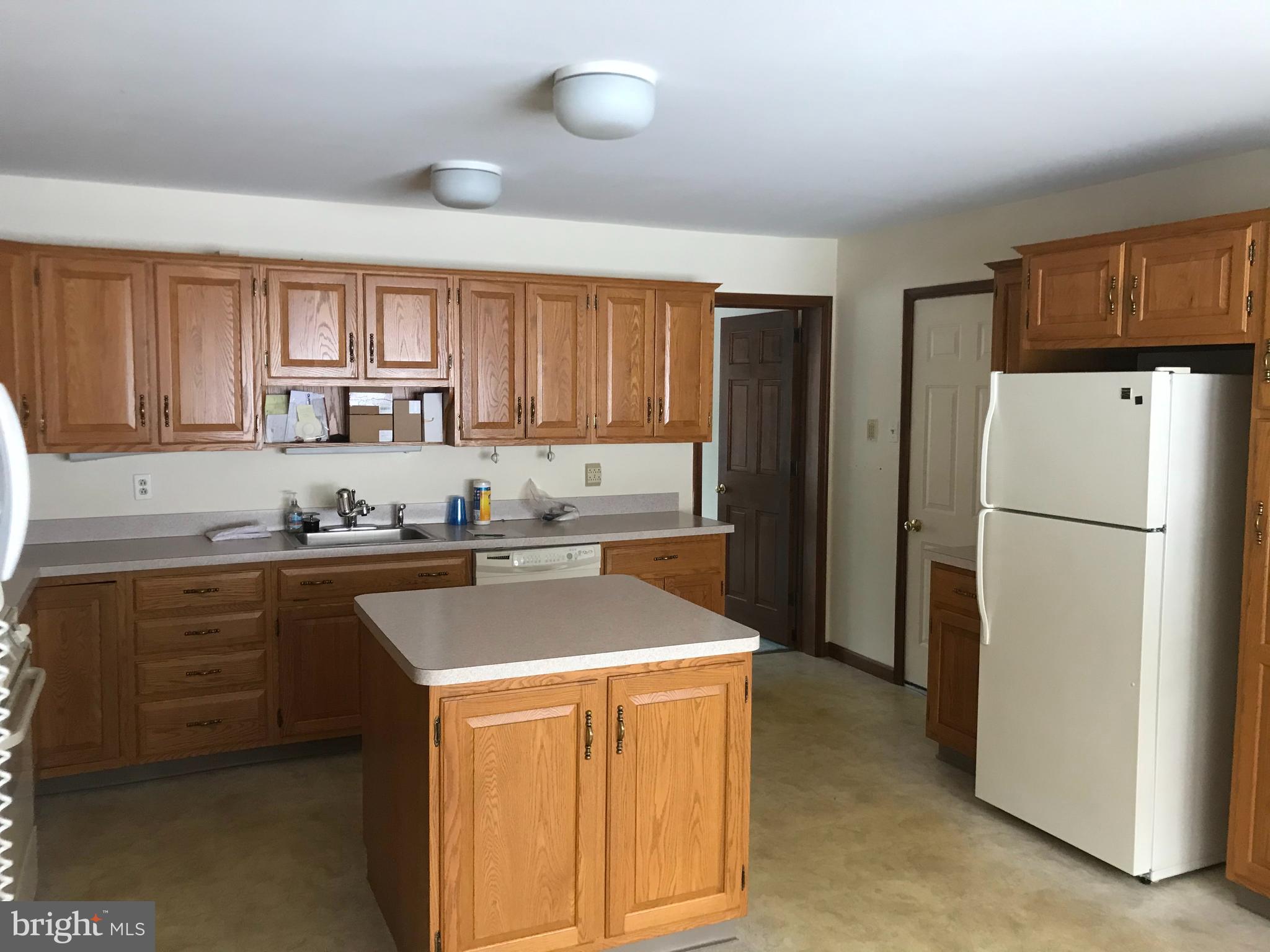 52 Carter Road Thornton, PA 19373 - Photo 8 of 25