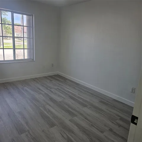 $3,000 | 7327 Northwest 173rd Drive, Unit 104, Hialeah, FL 33015