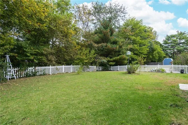 $295,000 | 2961 Iva Drive, Independence, MO 64057