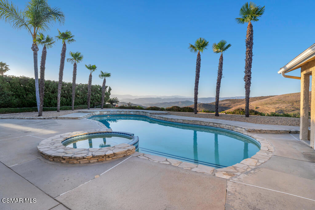 2147 McCrea Road Thousand Oaks, CA 91362 - Photo 31 of 38