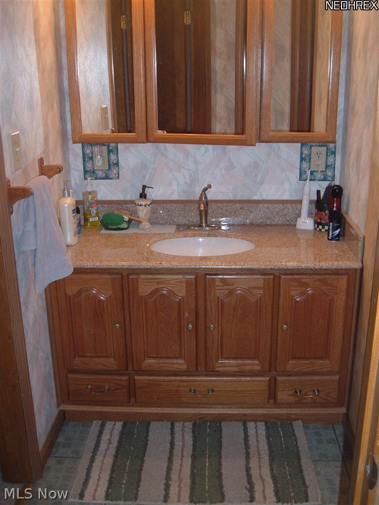 16579 Webster Road Cleveland, OH 44130 - Photo 16 of 20 Gallery Image 16