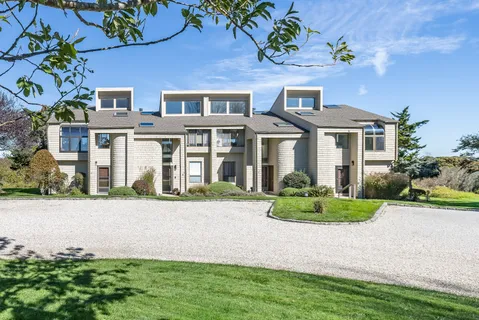 $1,495,000 | 21 South South Fulton Drive, Unit 6, Montauk, NY 11954