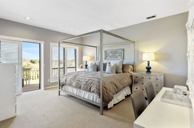 $1,495,000 | 21 South South Fulton Drive, Unit 6, Montauk, NY 11954