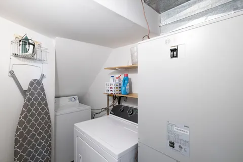 $1,495,000 | 21 South South Fulton Drive, Unit 6, Montauk, NY 11954