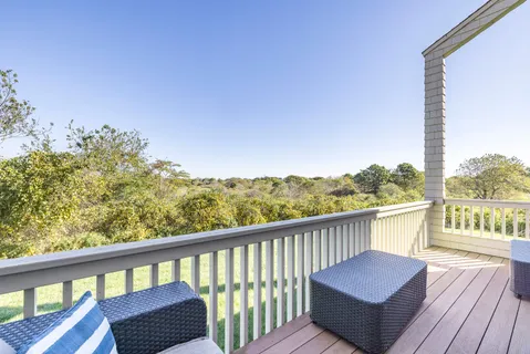 $1,495,000 | 21 South South Fulton Drive, Unit 6, Montauk, NY 11954