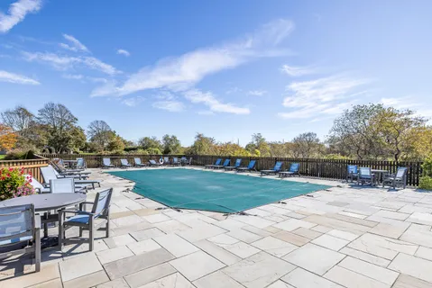 $1,495,000 | 21 South South Fulton Drive, Unit 6, Montauk, NY 11954