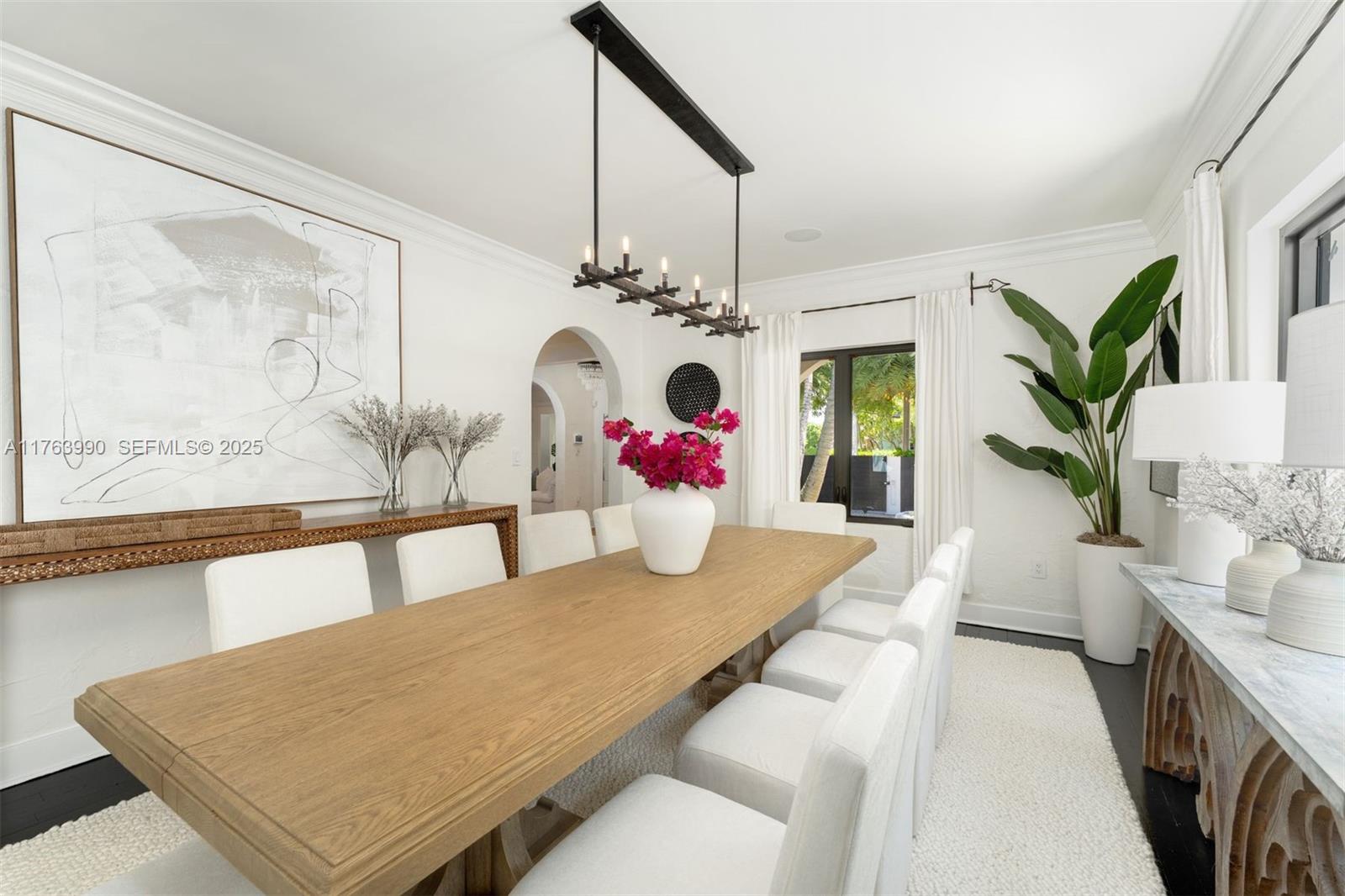 4430 Alton Road Miami Beach, FL 33140 - Photo 11 of 47 a view of a living room