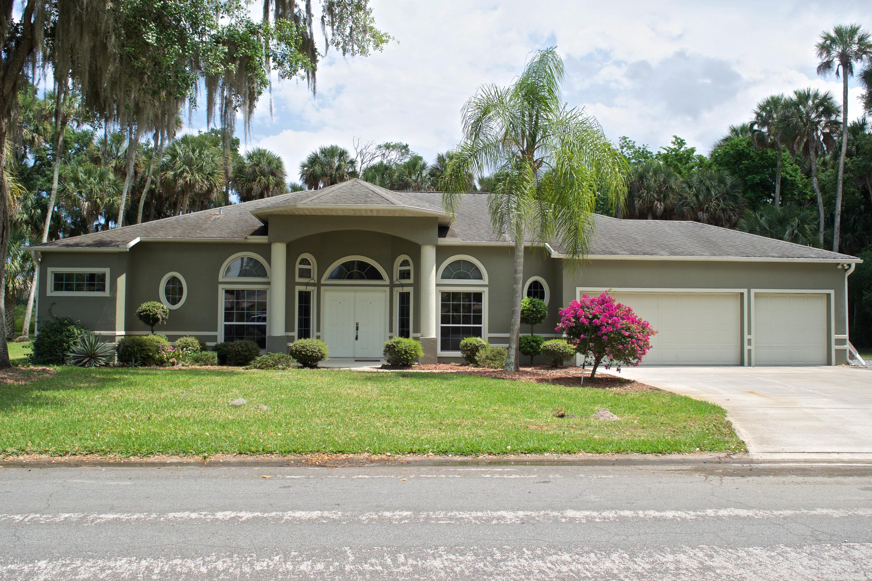 779 Seymour Road Northeast Palm Bay, FL 32905 - Photo 1 of 50 DSC_0756