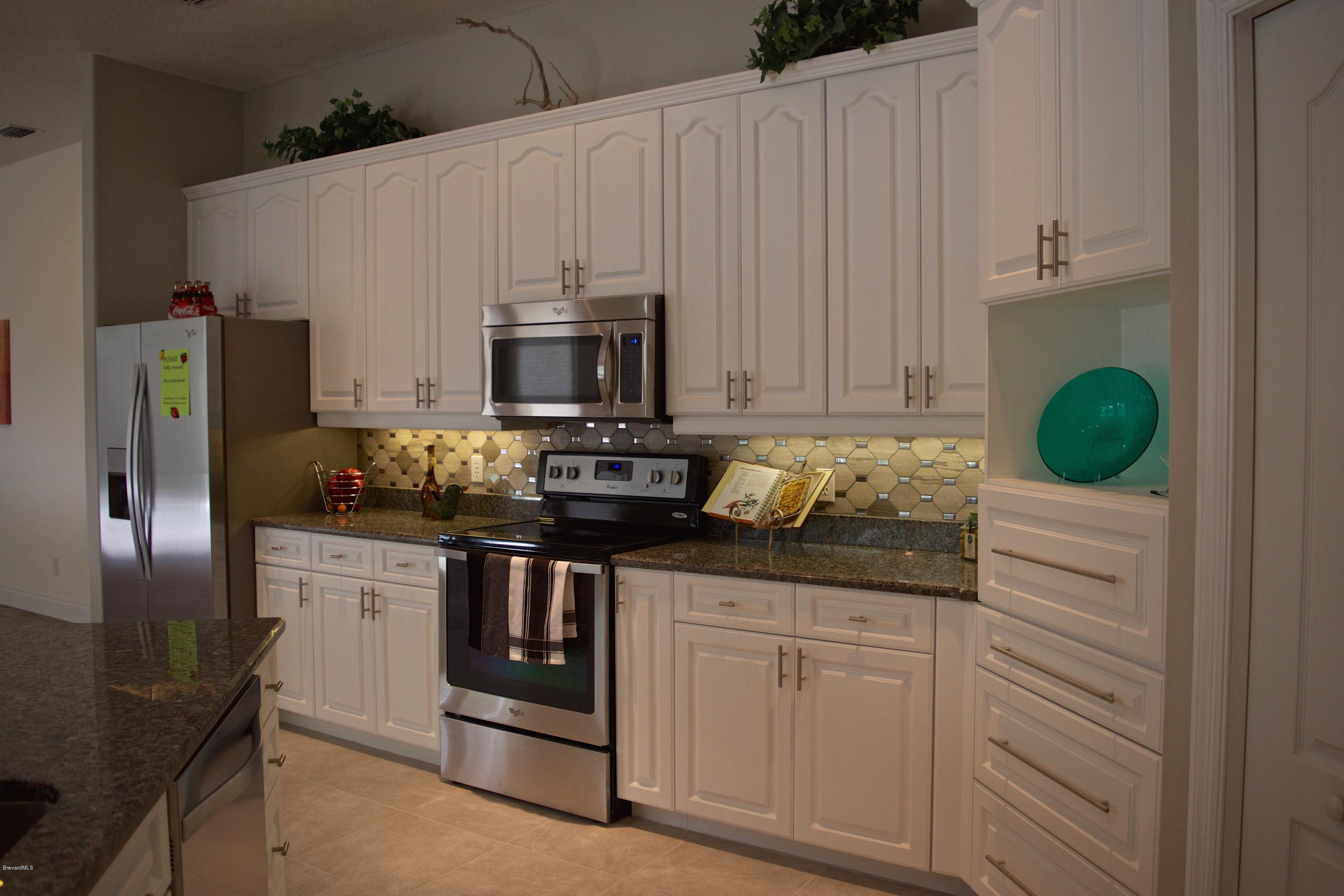 779 Seymour Road Northeast Palm Bay, FL 32905 - Photo 6 of 50 DSC_0634