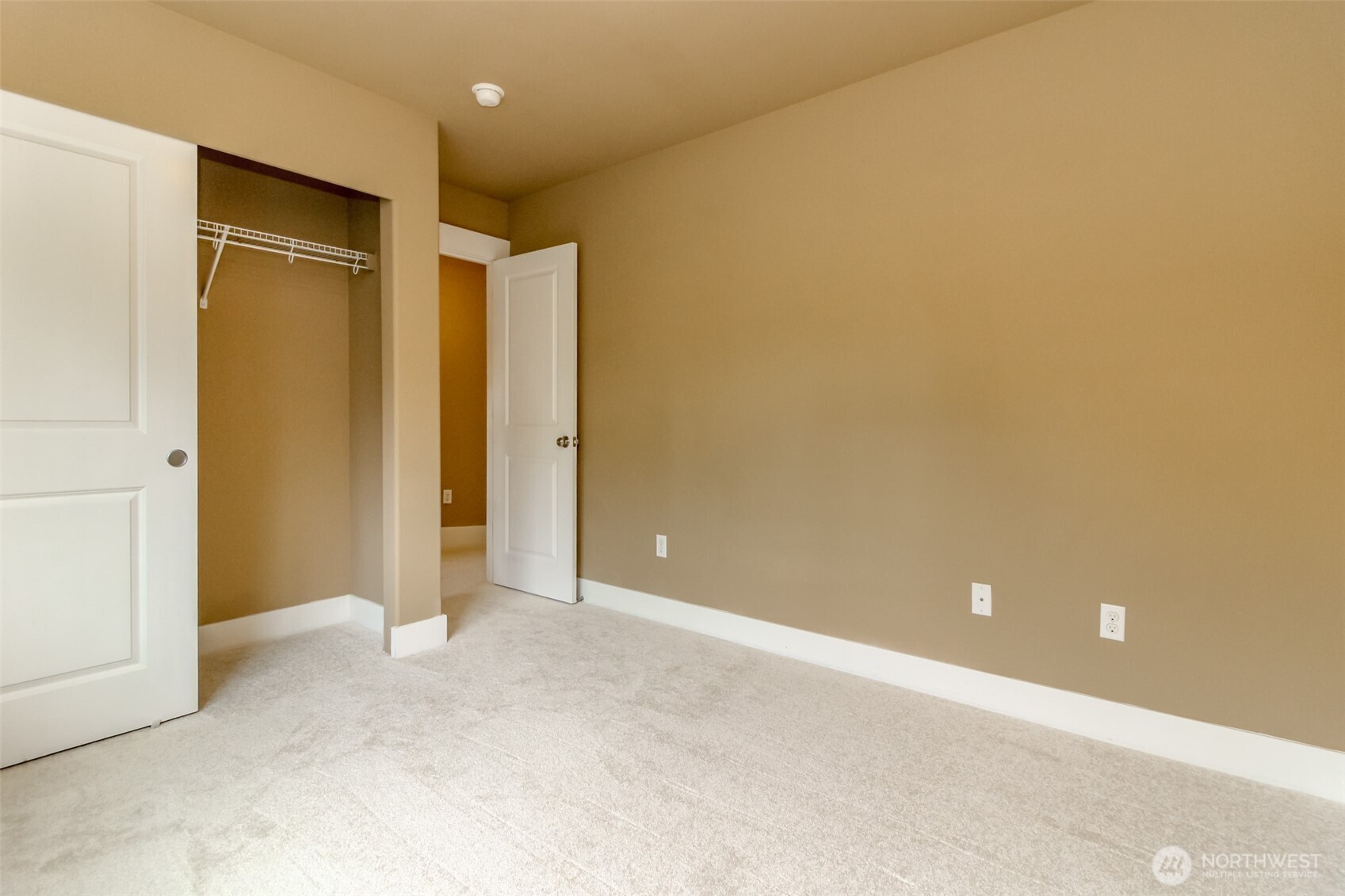 3000 South Mt Baker Boulevard Seattle, WA 98144 - Photo 30 of 40 a view of an empty room