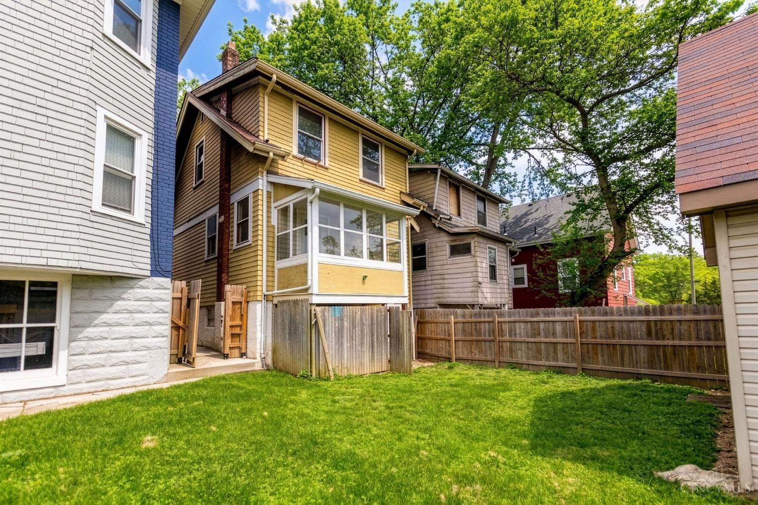 3454 Ruther Avenue Cincinnati, OH 45220 - Photo 37 of 41