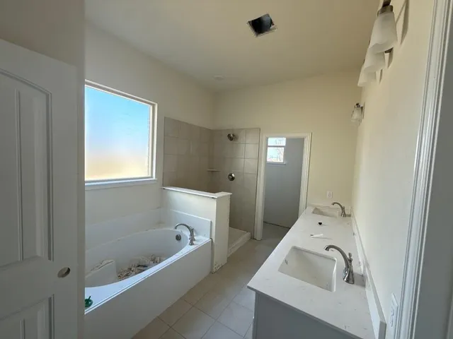 $455,200 | 1129 Trinity Drive, Springtown, TX 76082