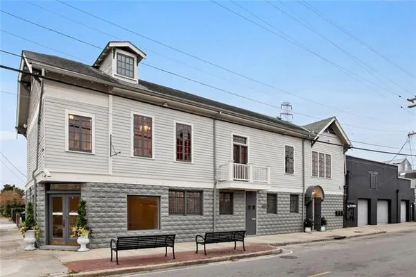 $3,000 | 8504 Oak Street, New Orleans, LA 70118