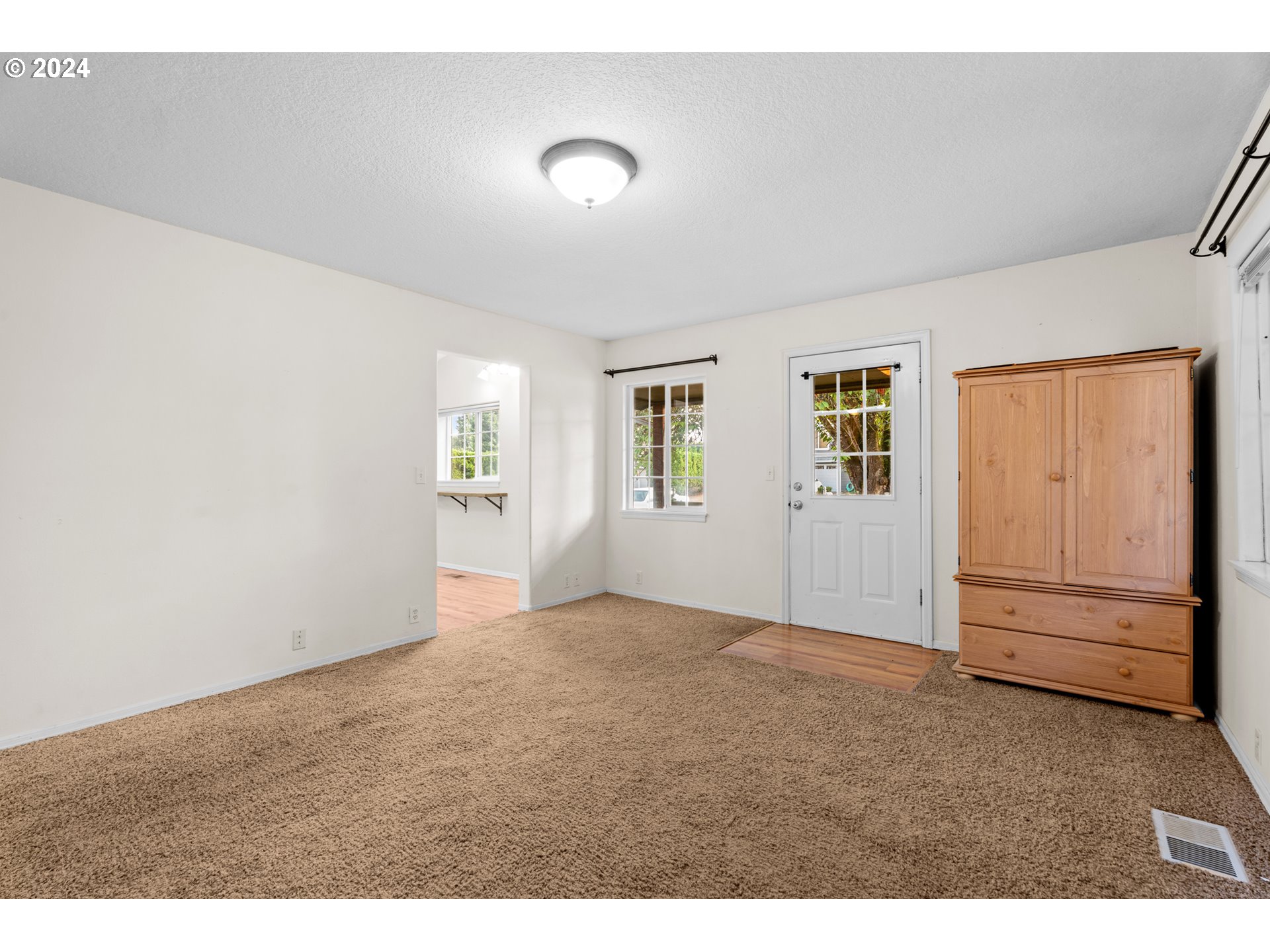1297 South Fir Street Canby, OR 97013 - Photo 5 of 38