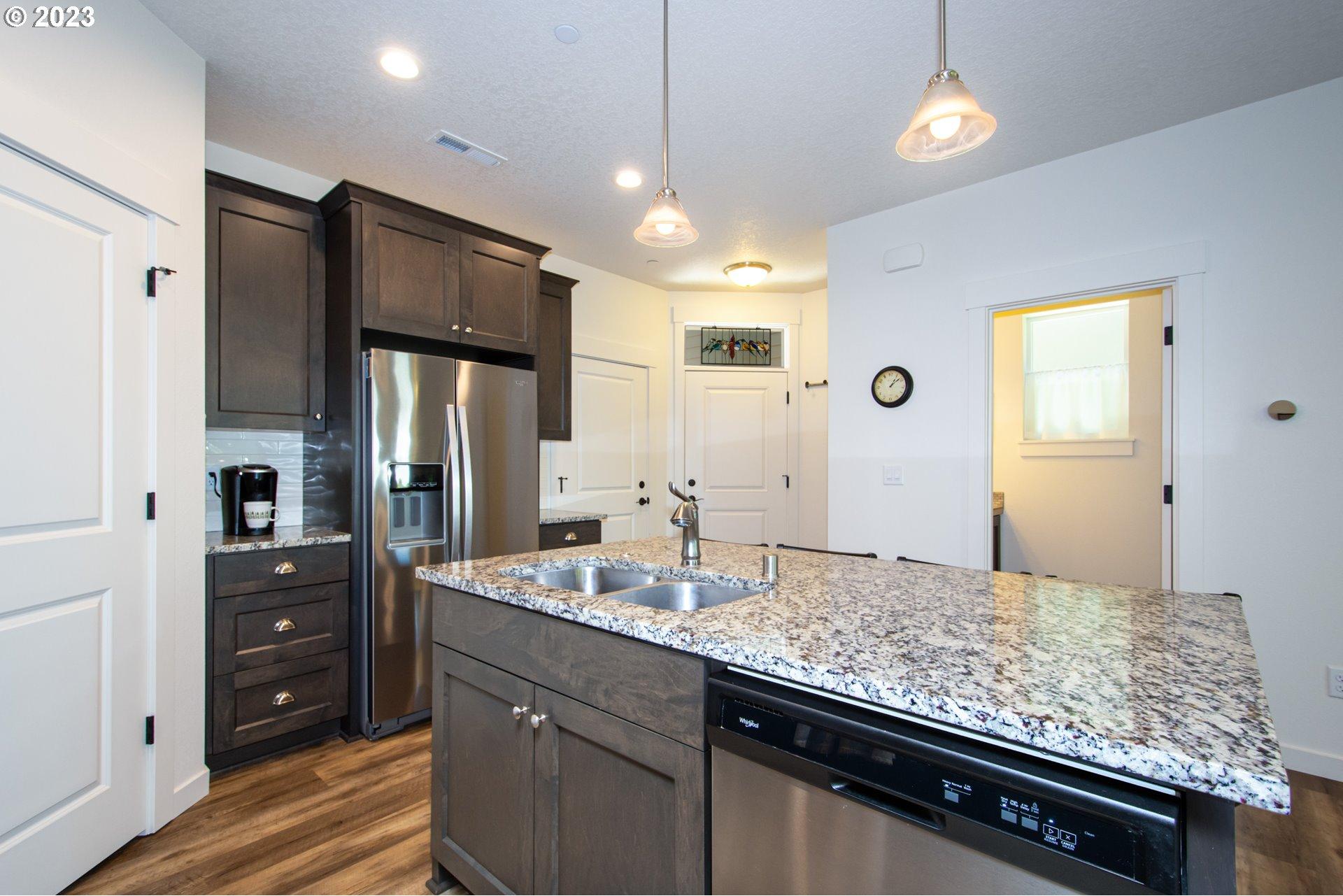 7012 South 11th Street Ridgefield, WA 98642 - Photo 9 of 28 Gallery Image 9