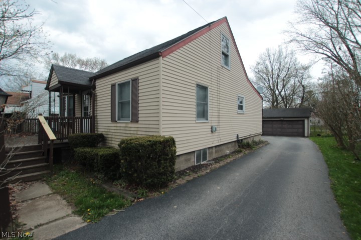 3045 Ridge Road Warren, OH 44484 - Photo 2 of 14 Gallery Image 2