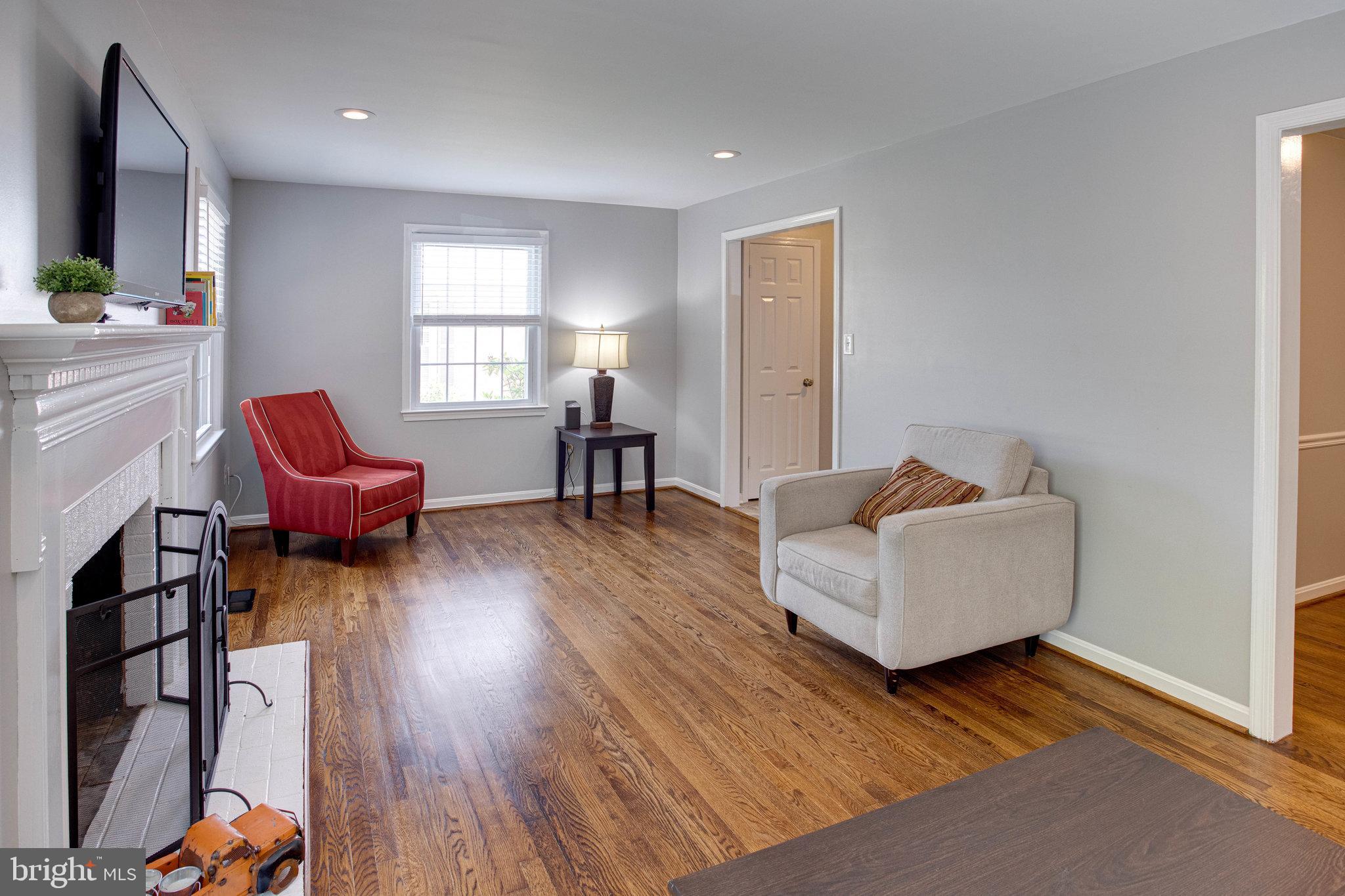 7046 Leestone Street Springfield, VA 22151 - Photo 13 of 62