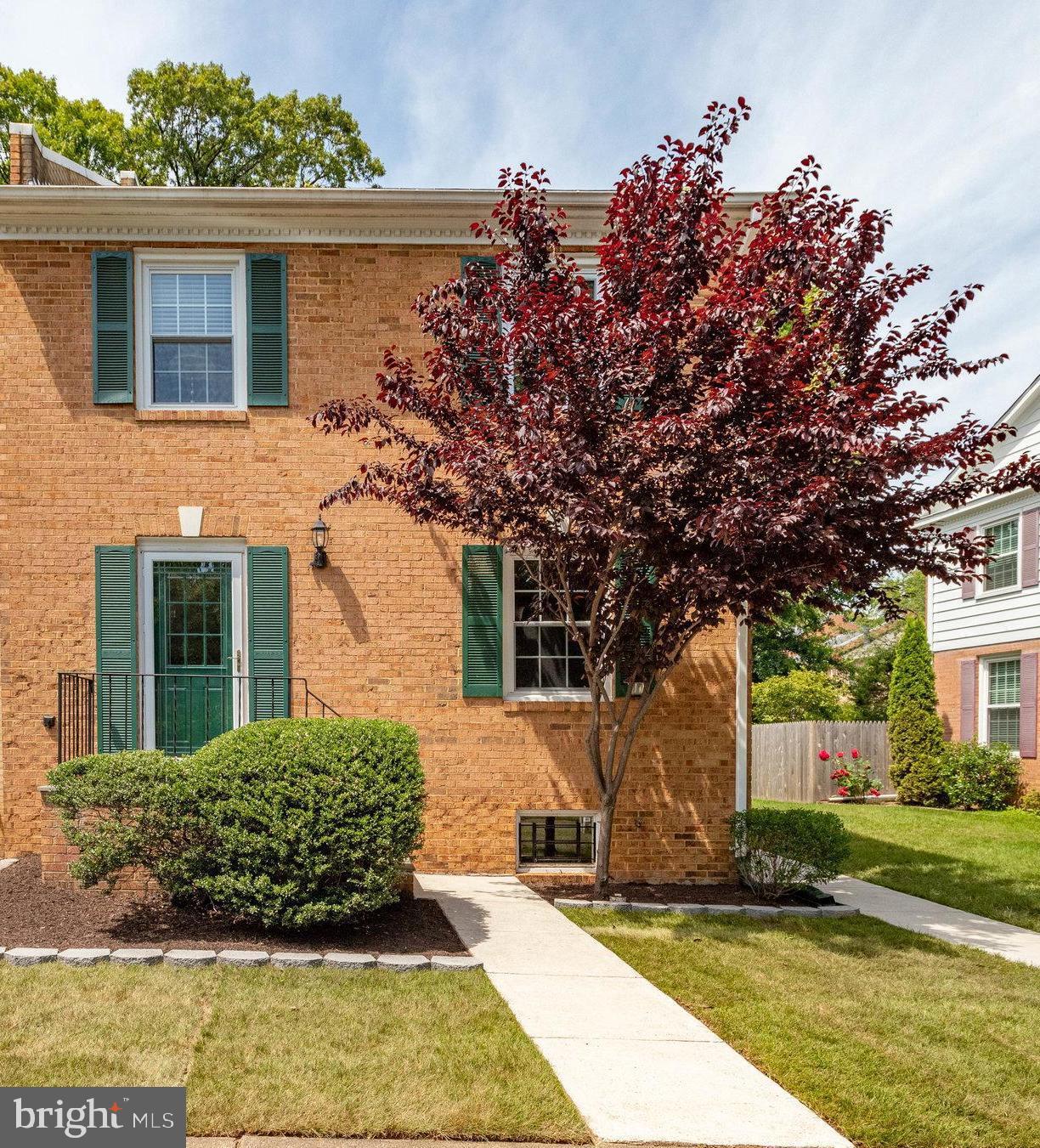 7046 Leestone Street Springfield, VA 22151 - Photo 5 of 62