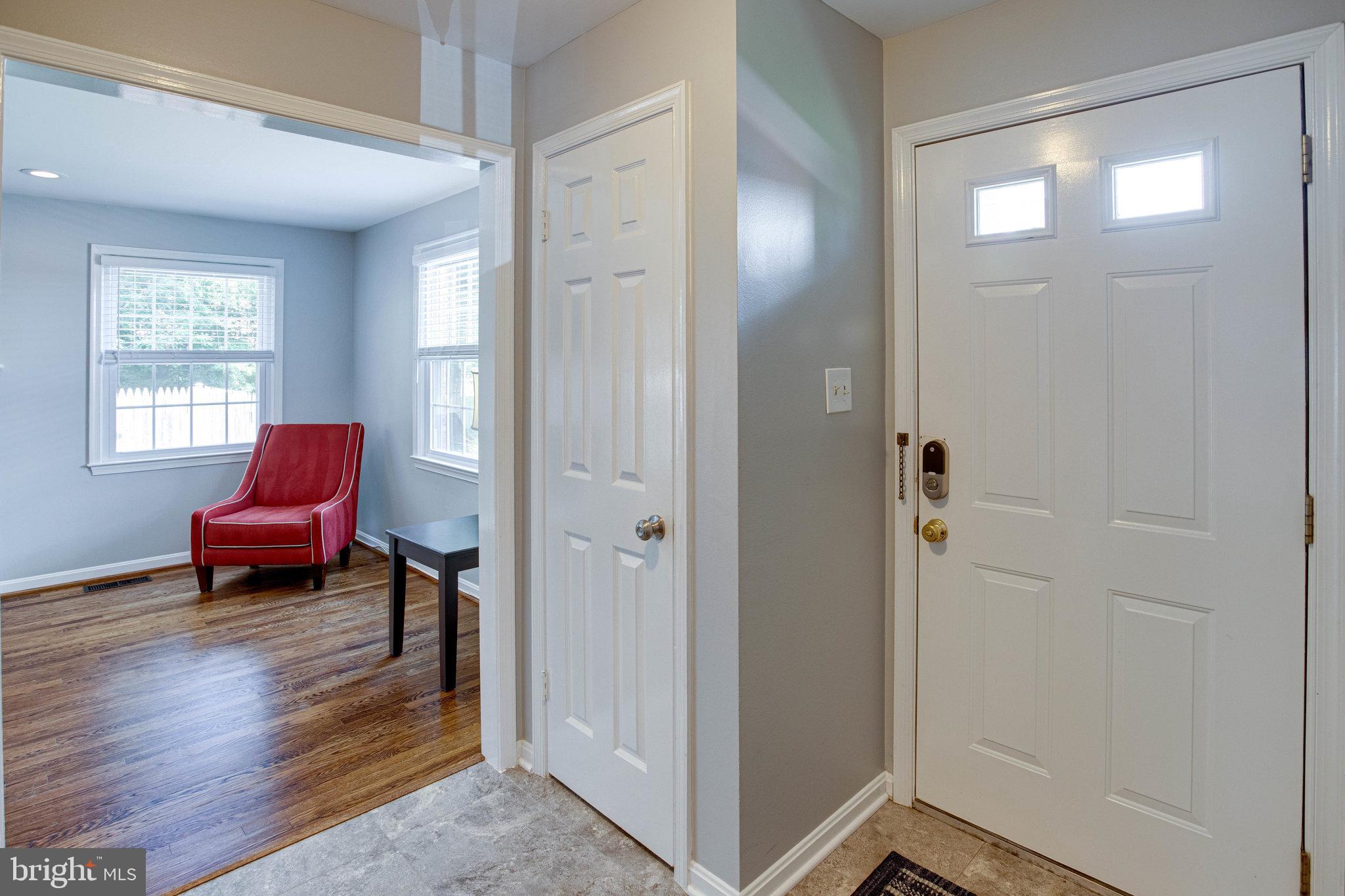 7046 Leestone Street Springfield, VA 22151 - Photo 7 of 62
