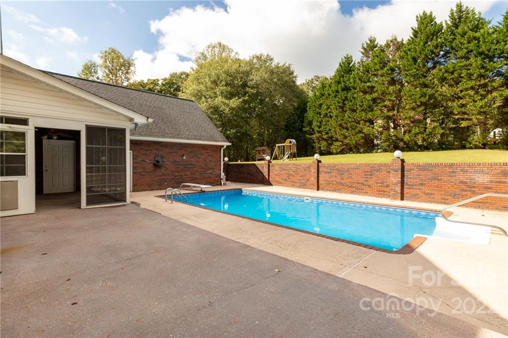 200 Range Road Kings Mountain, NC 28086 - Photo 40 of 45 a view of a backyard