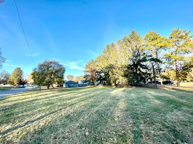 $125,000 | 2569 Stacker Boulevard, St. Paul, MN 55110