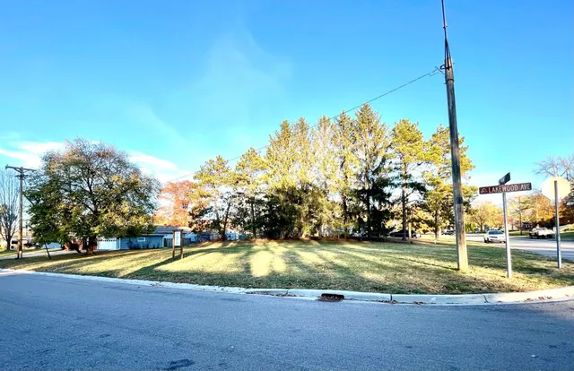 $125,000 | 2569 Stacker Boulevard, St. Paul, MN 55110