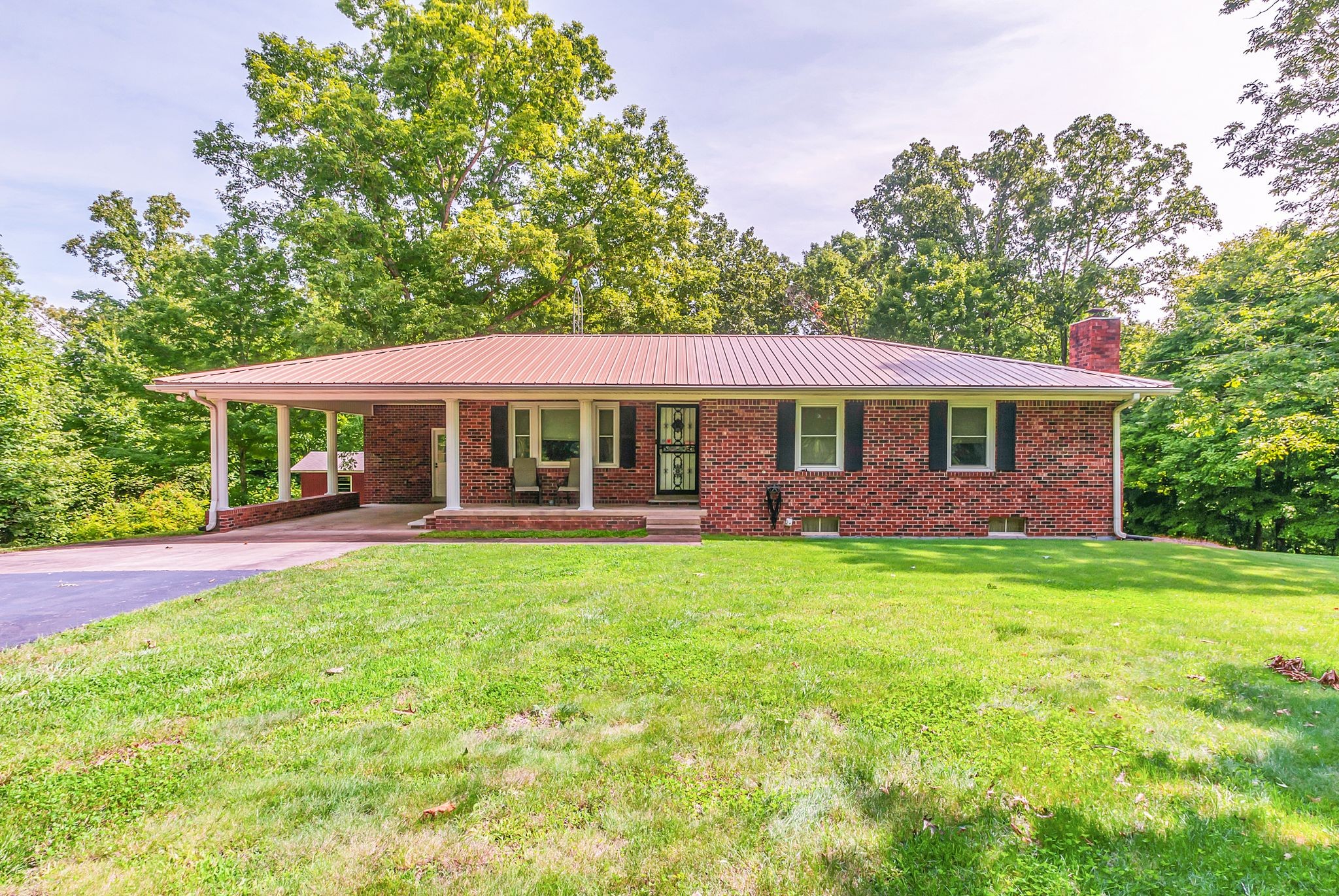 2383 Buffalo Road Hohenwald, TN 38462 - Photo 1 of 49 Gallery Image 1