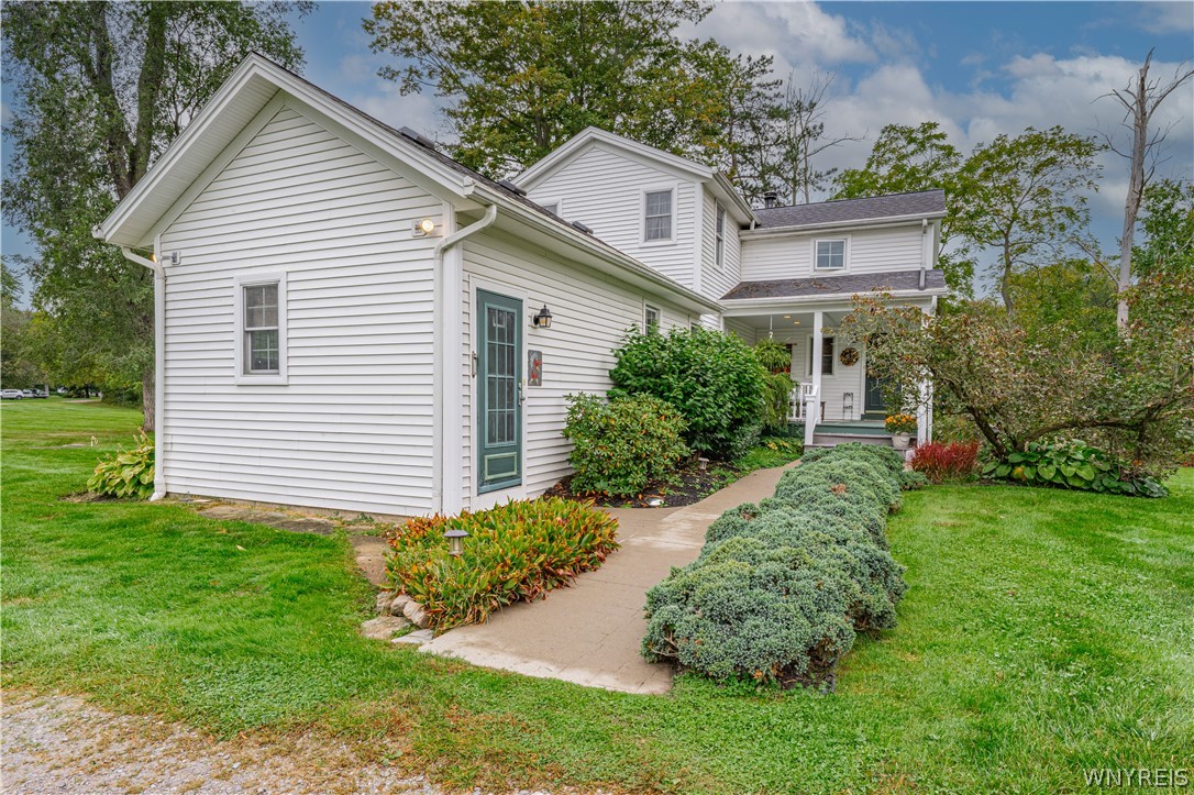 7383 Townline Road Pendleton, NY 14120 - Photo 4 of 50 Gallery Image 4
