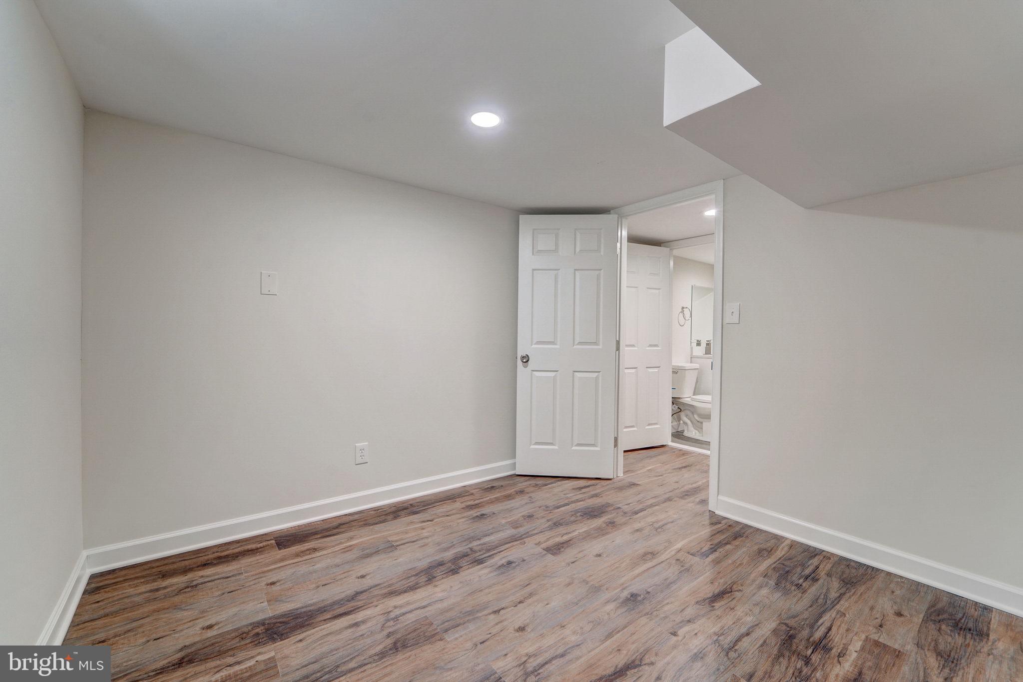 1410 Woodbridge Road Catonsville, MD 21228 - Photo 32 of 43 Gallery Image 32