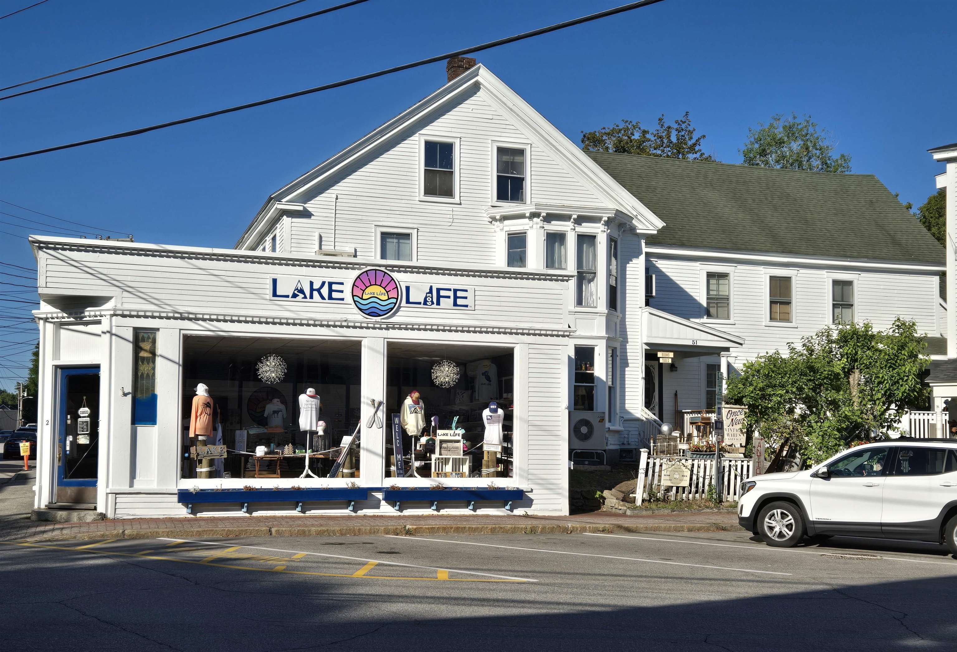 51 Main Street Meredith, NH 03253 - Photo 4 of 37