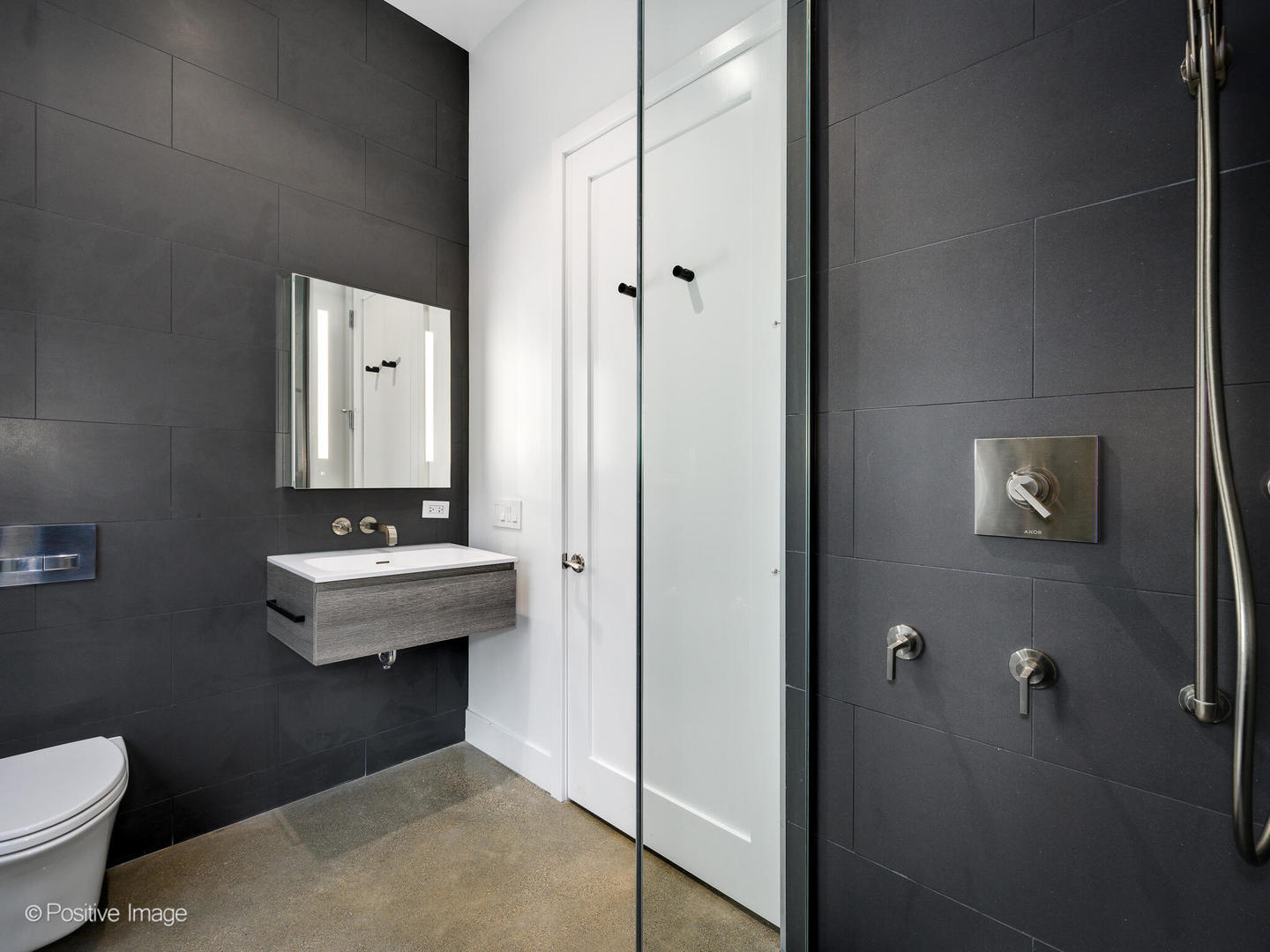 900 West Washington Boulevard, Unit 301 Chicago, IL 60607 - Photo 23 of 26