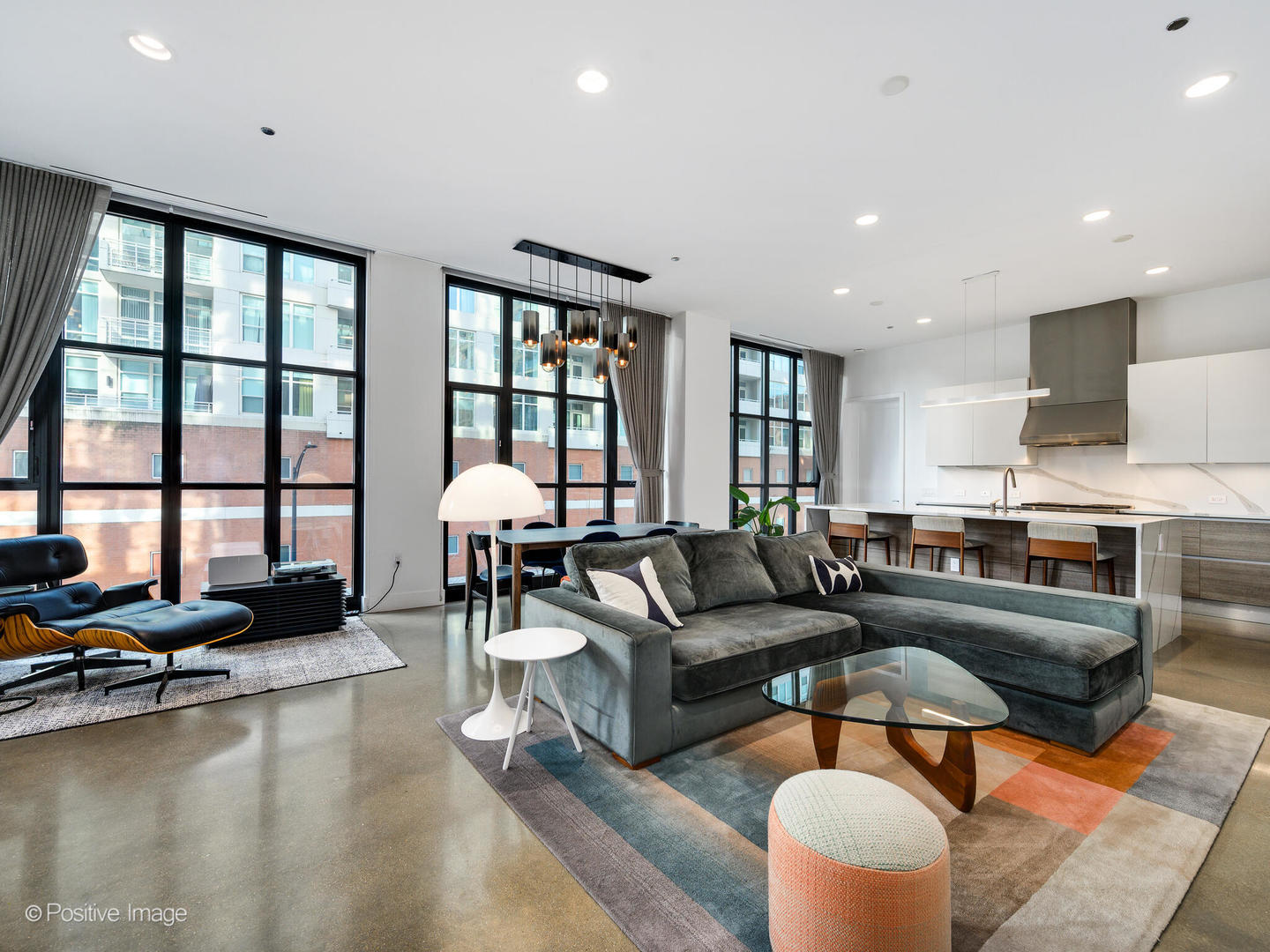 900 West Washington Boulevard, Unit 301 Chicago, IL 60607 - Photo 4 of 26