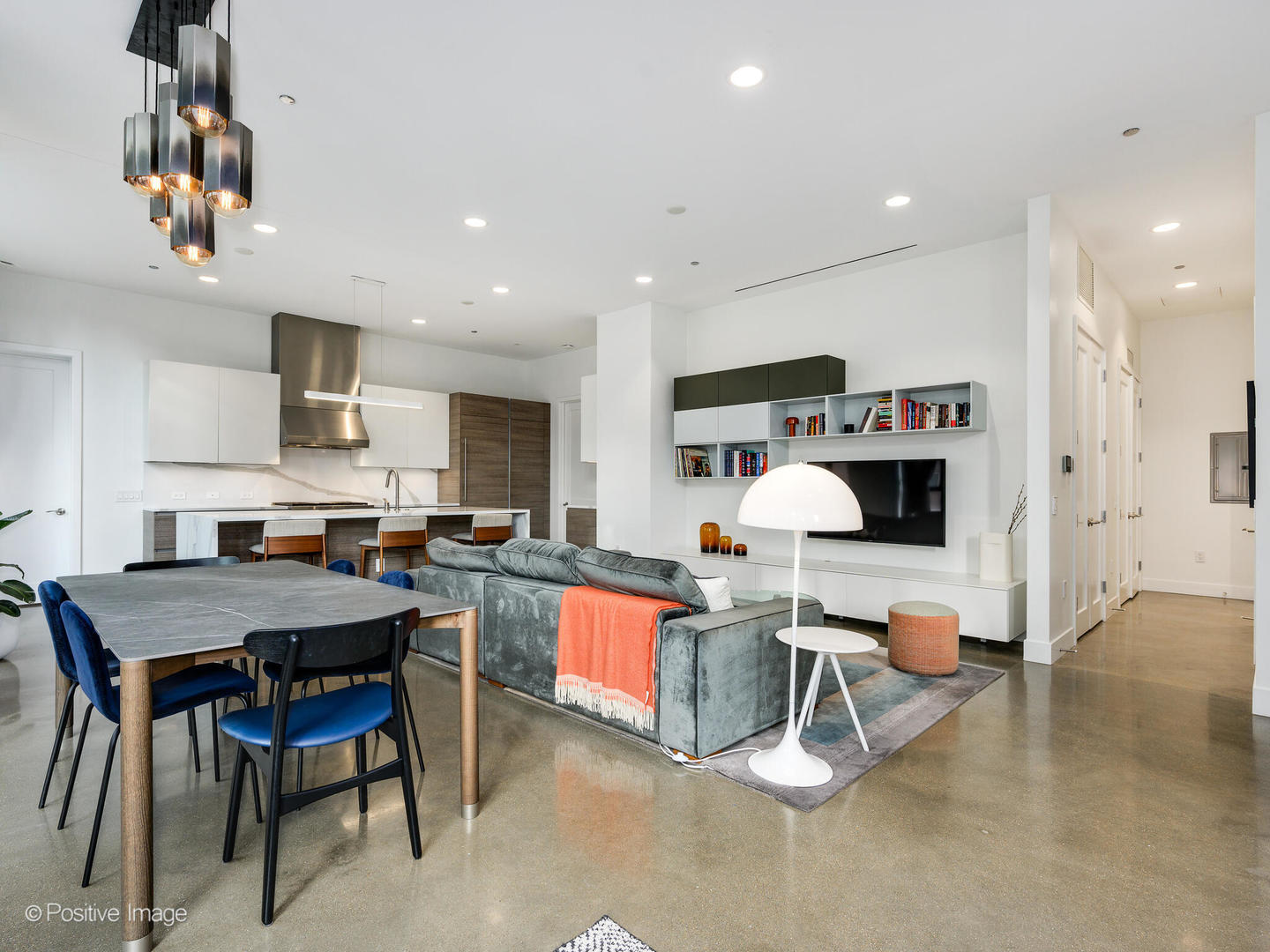 900 West Washington Boulevard, Unit 301 Chicago, IL 60607 - Photo 5 of 26