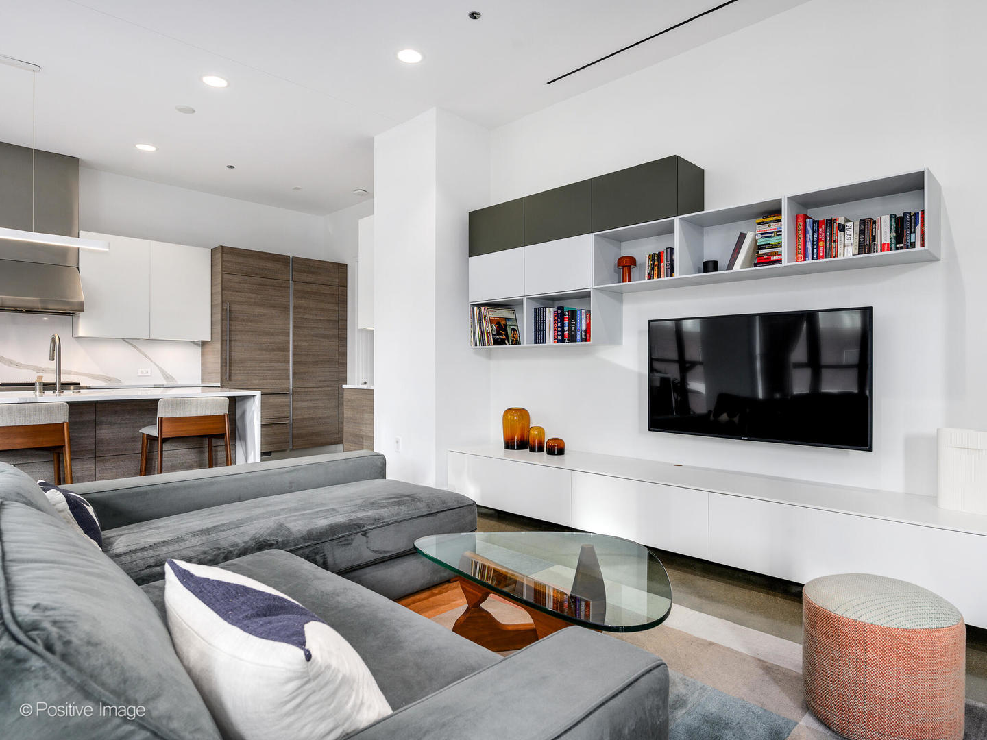 900 West Washington Boulevard, Unit 301 Chicago, IL 60607 - Photo 6 of 26