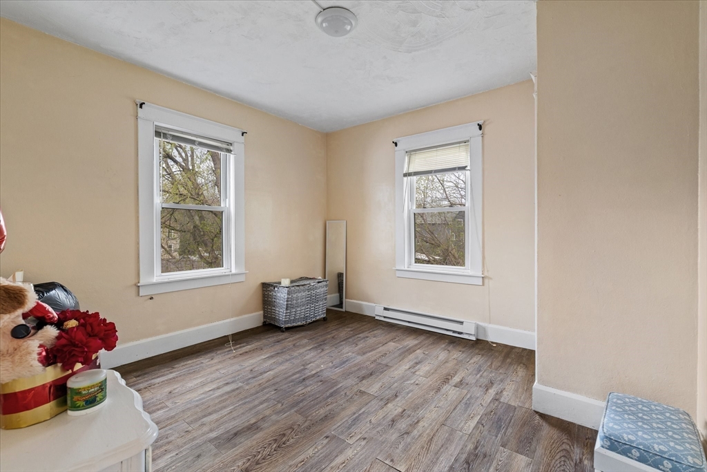 6 Emmanuel Street Webster, MA 01570 - Photo 10 of 35