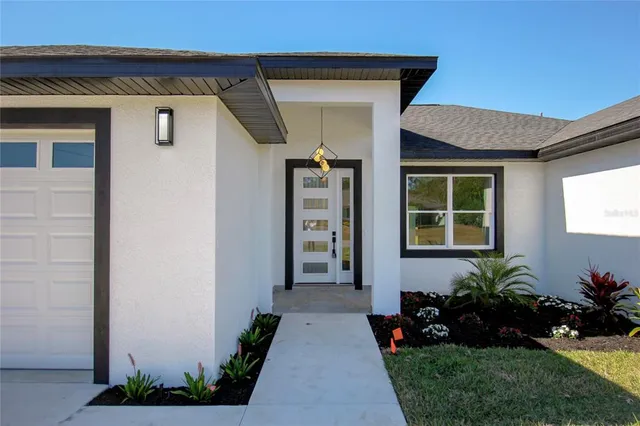 $344,900 | 3915 El Rado Avenue, Sebring, FL 33872