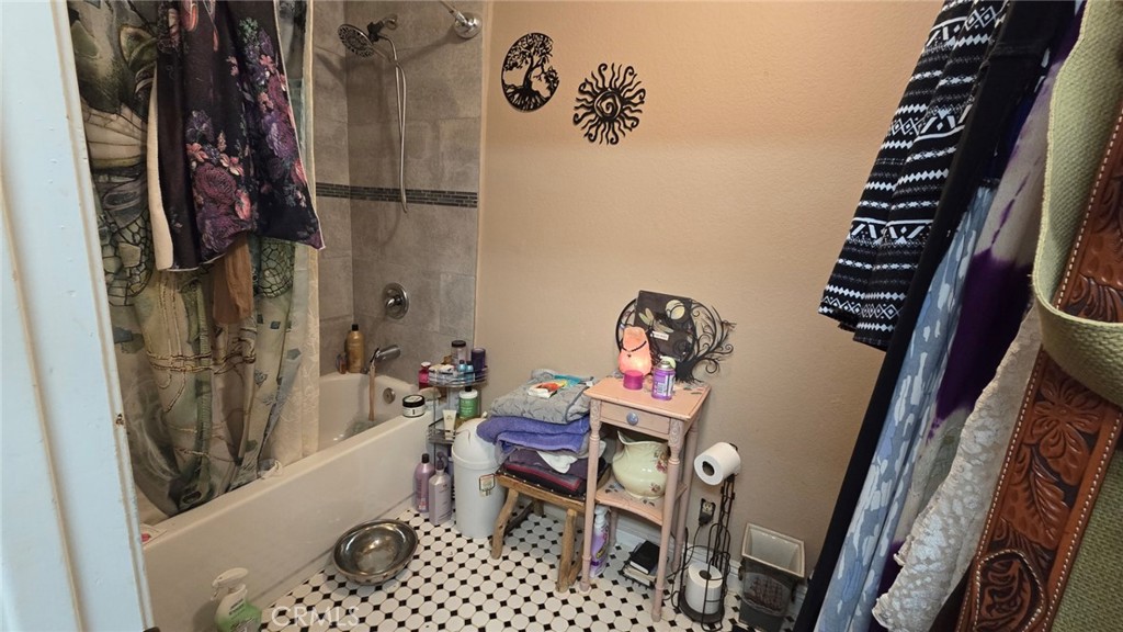 18598 Granite Avenue Riverside, CA 92508 - Photo 33 of 39 Bathroom 2 no edit