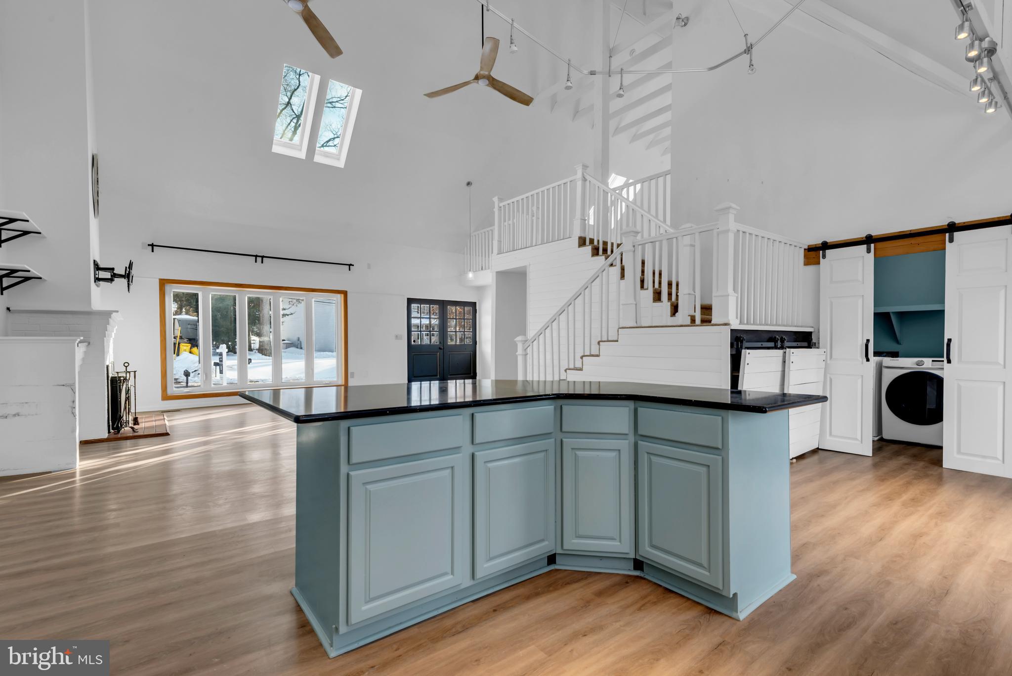 1080 Crestview Drive Annapolis, MD 21409 - Photo 11 of 48 Great space for entertaining friends and family