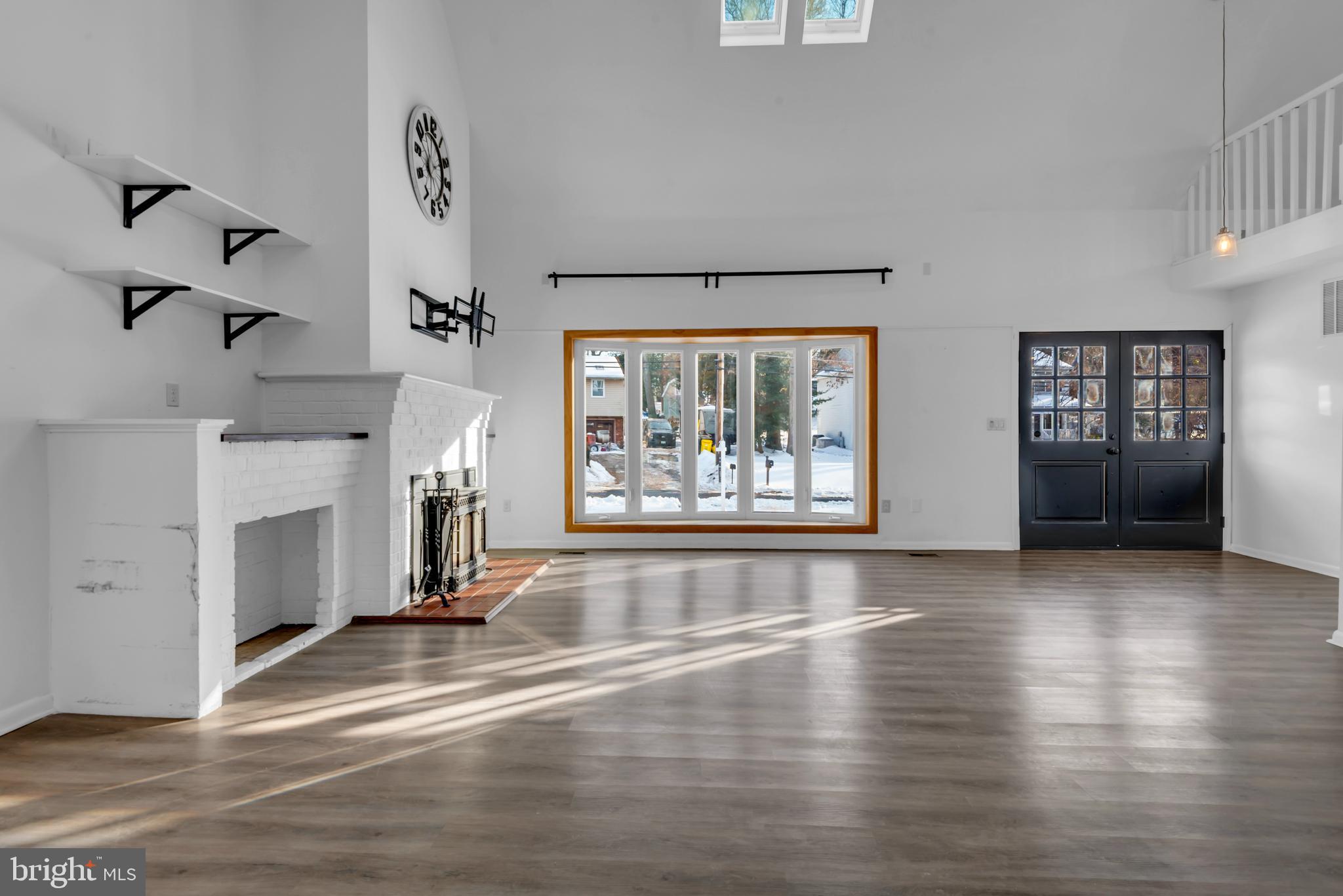 1080 Crestview Drive Annapolis, MD 21409 - Photo 5 of 48 Windows allow for natural lighting