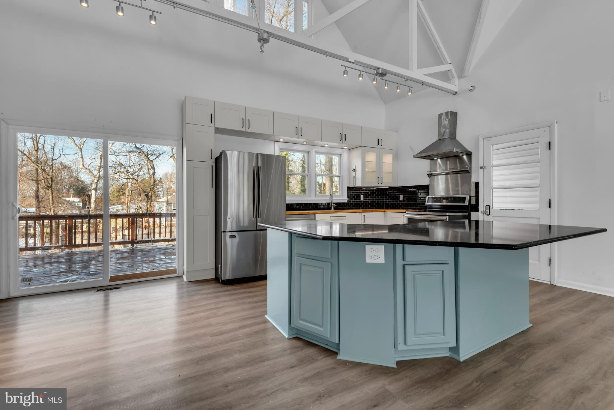 1080 Crestview Drive Annapolis, MD 21409 - Photo 8 of 48 Spacious kitchen island