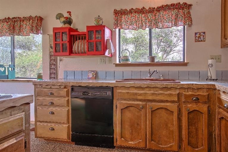 36141 Wells Road Coarsegold, CA 93614 - Photo 8 of 10 Gallery Image 8