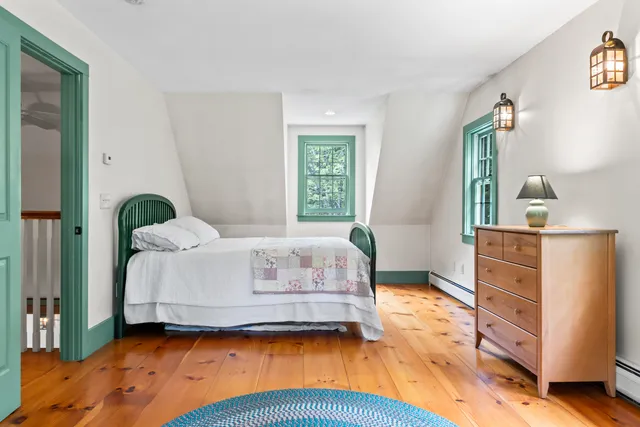 $1,395,000 | 373 Brixham Road, Eliot, ME 03903