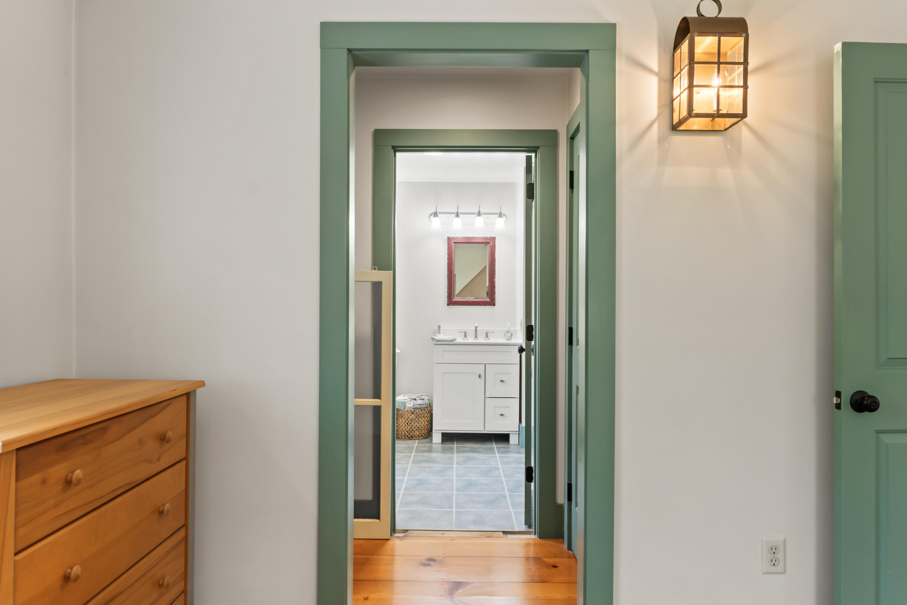 373 Brixham Road Eliot, ME 03903 - Photo 33 of 60 Primary Bathroom