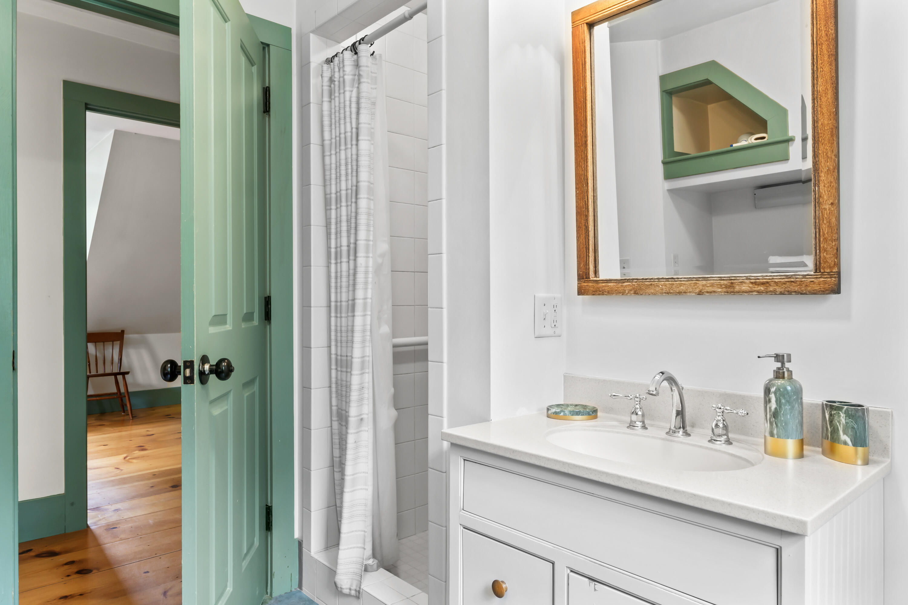 373 Brixham Road Eliot, ME 03903 - Photo 42 of 60 Full Bathroom