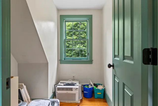 $1,395,000 | 373 Brixham Road, Eliot, ME 03903