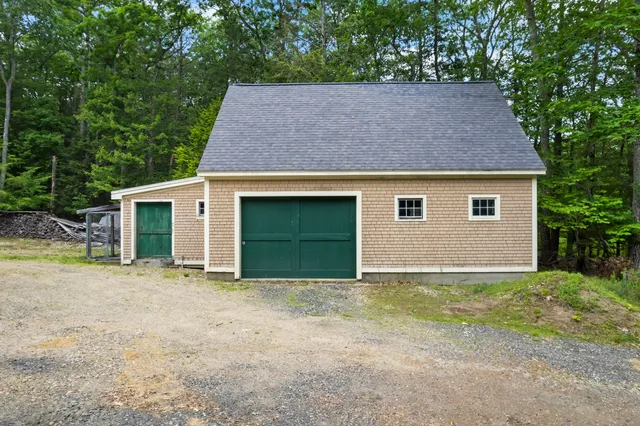 $1,395,000 | 373 Brixham Road, Eliot, ME 03903