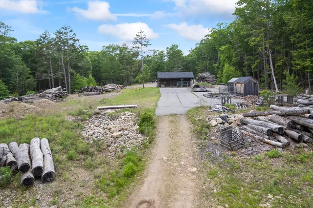 $1,395,000 | 373 Brixham Road, Eliot, ME 03903