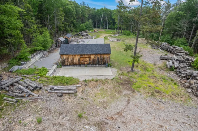 $1,395,000 | 373 Brixham Road, Eliot, ME 03903